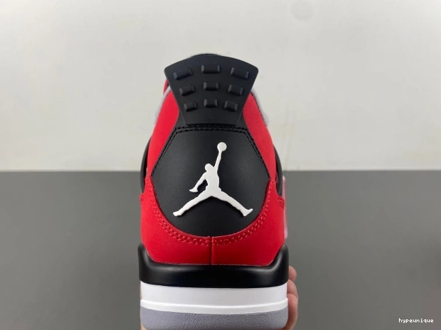 HYPE 308497-603 Toro Bravo Jordan Retro 4 0808